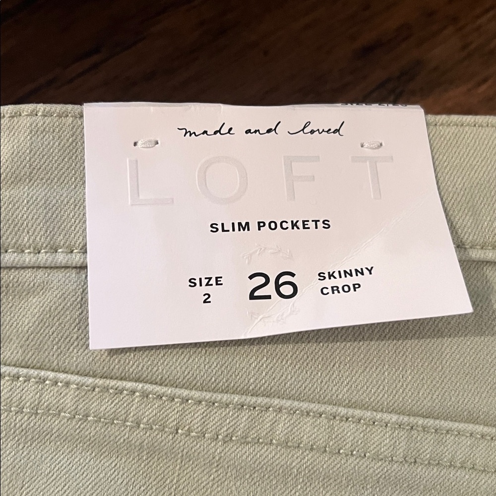 NWT Loft Eyelet Hem Skinny Crop Jeans in Matcha Latte.  Size 2 - Picture 6 of 6